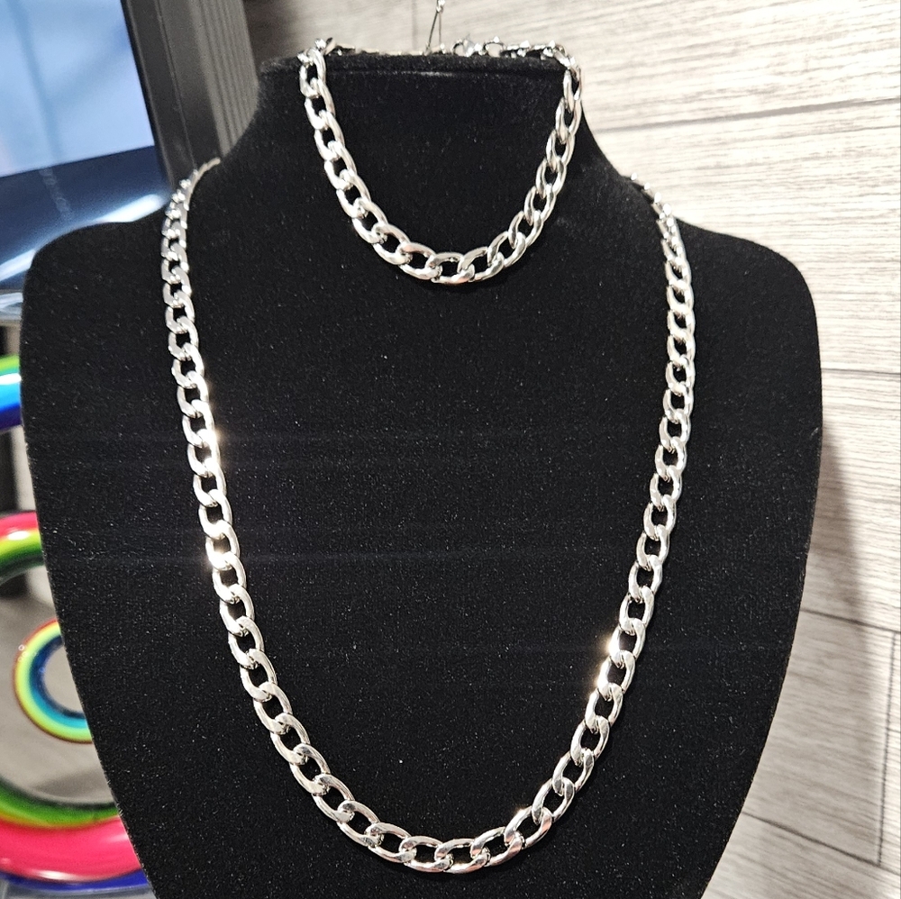 8mm 22" Stainless Steel Curb Chain Necklace and Bracelet Set